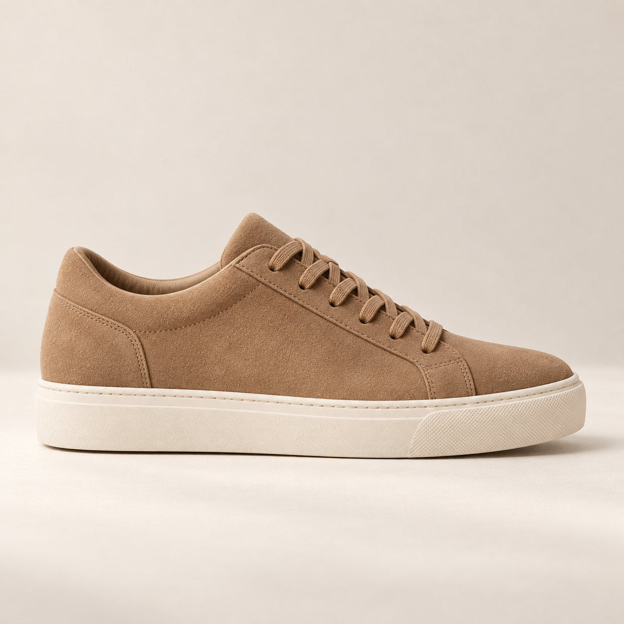 Sepatu suede beige Alexia